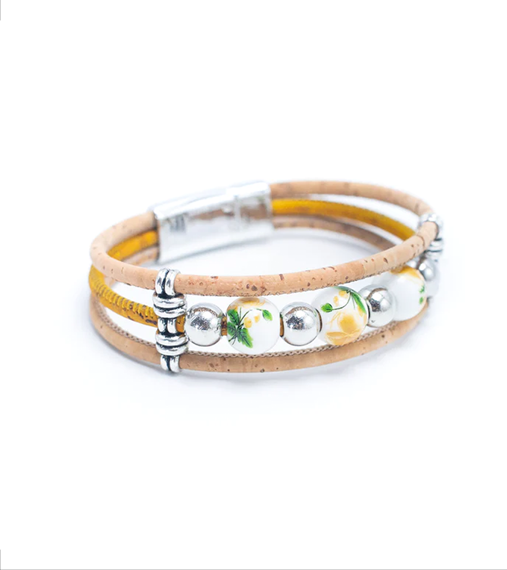 Bracelet fait main en liège et perles florales  - 5