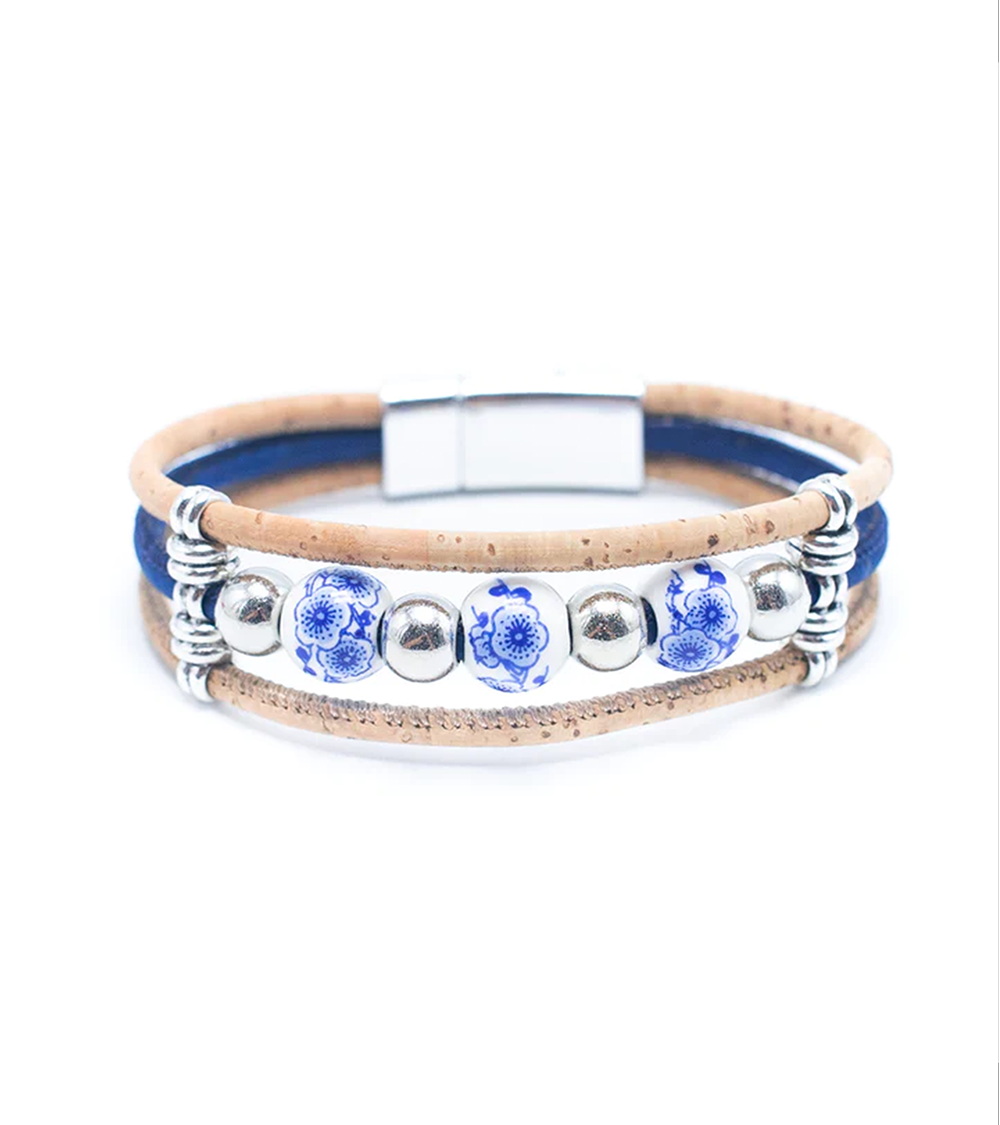 Bracelet fait main en liège et perles florales  - 1